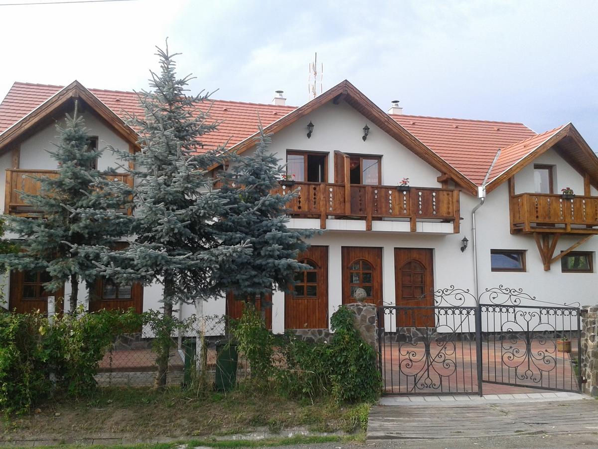 Felsőtold Felso Fogado Bed & Breakfast エクステリア 写真