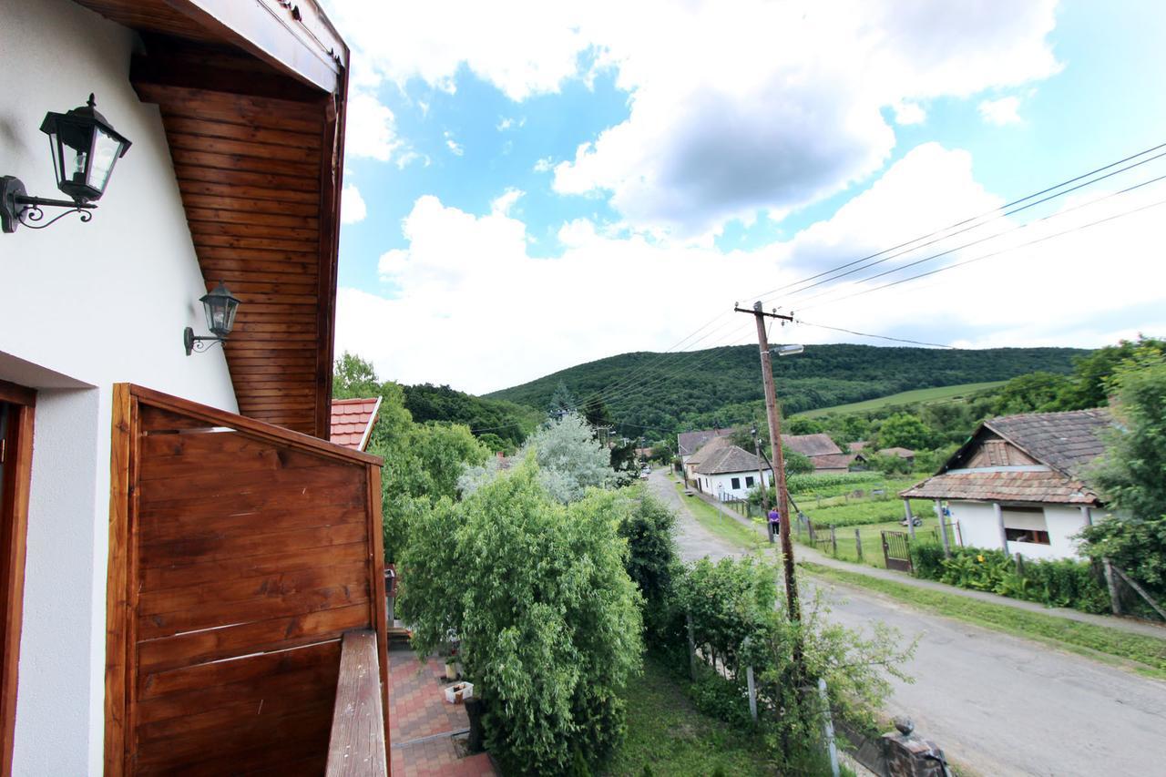 Felsőtold Felso Fogado Bed & Breakfast エクステリア 写真
