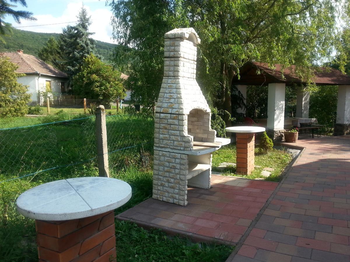Felsőtold Felso Fogado Bed & Breakfast エクステリア 写真